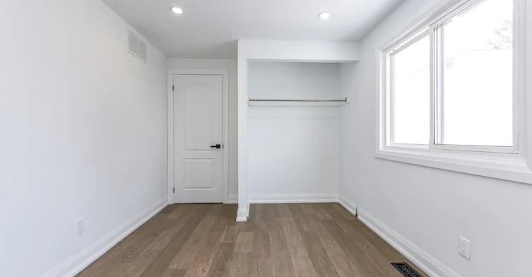 4 Hardcastle Court, Brampton, ON, L6S 2A9 - 30