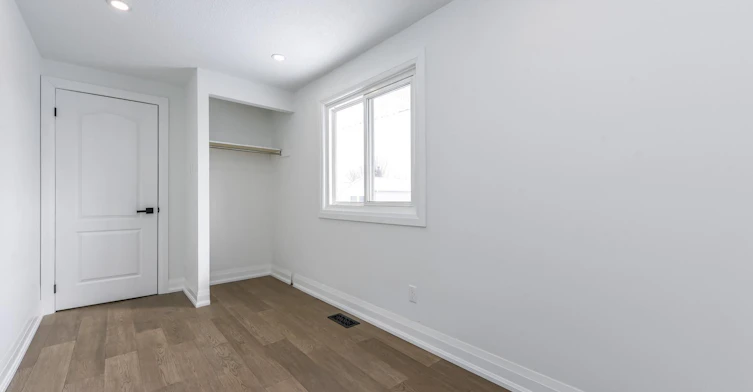 4 Hardcastle Court, Brampton, ON, L6S 2A9 - 24