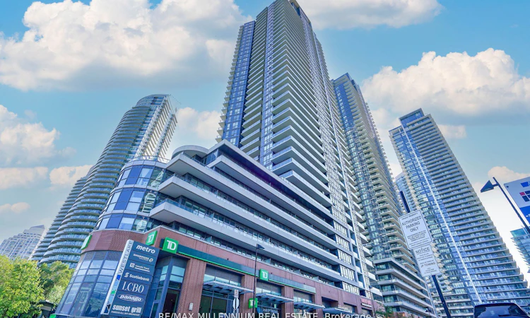 308-2212 Lake Shore Boulevard W