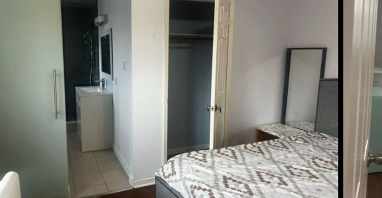 Master Bedroom-3361 Sanderling Crescent, Mississauga, ON, L5L 3P3 - 4
