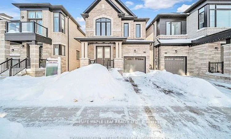 32 Camino Real Drive