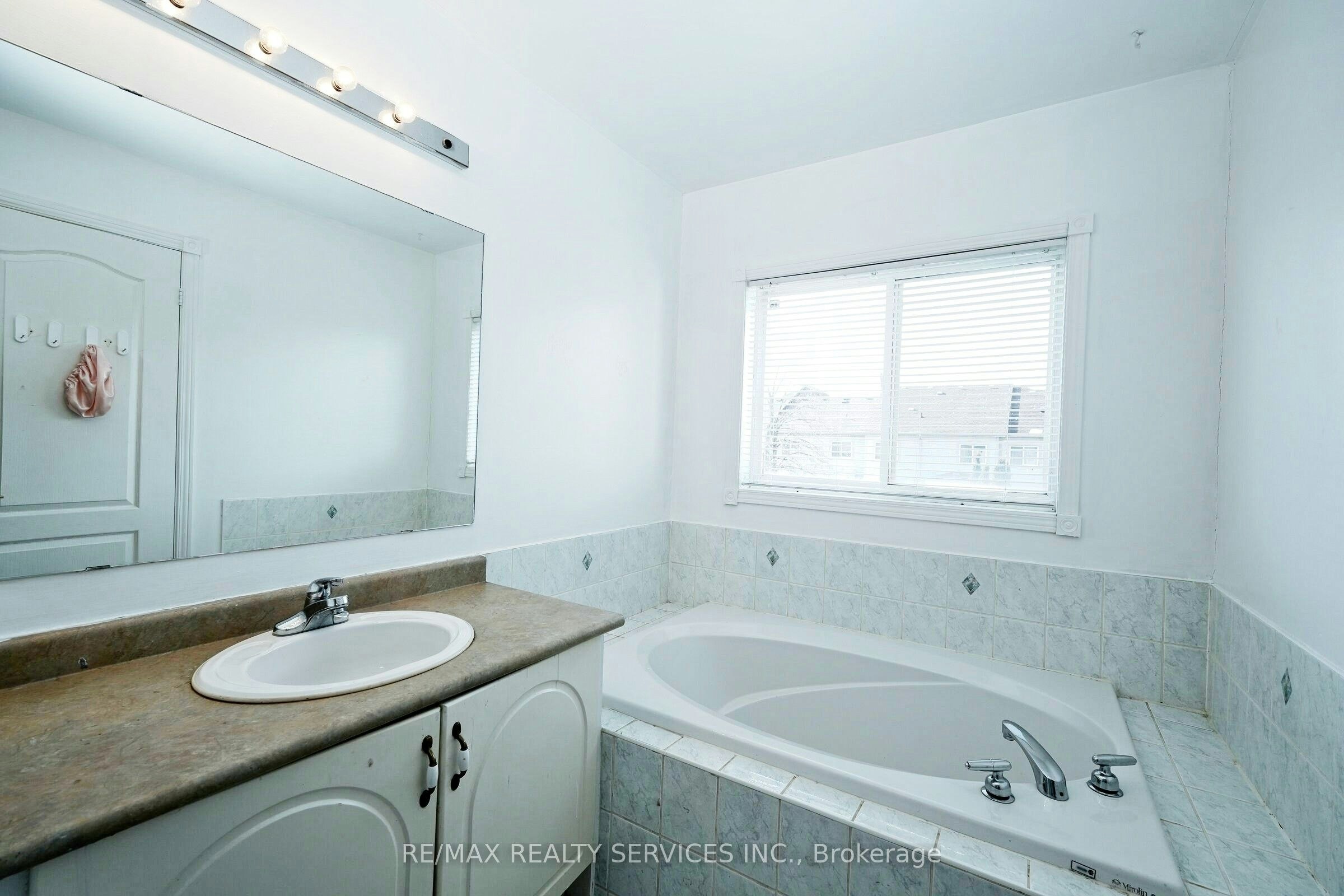 77 Monaco Court, Brampton, ON, L7A 1X5 - 28