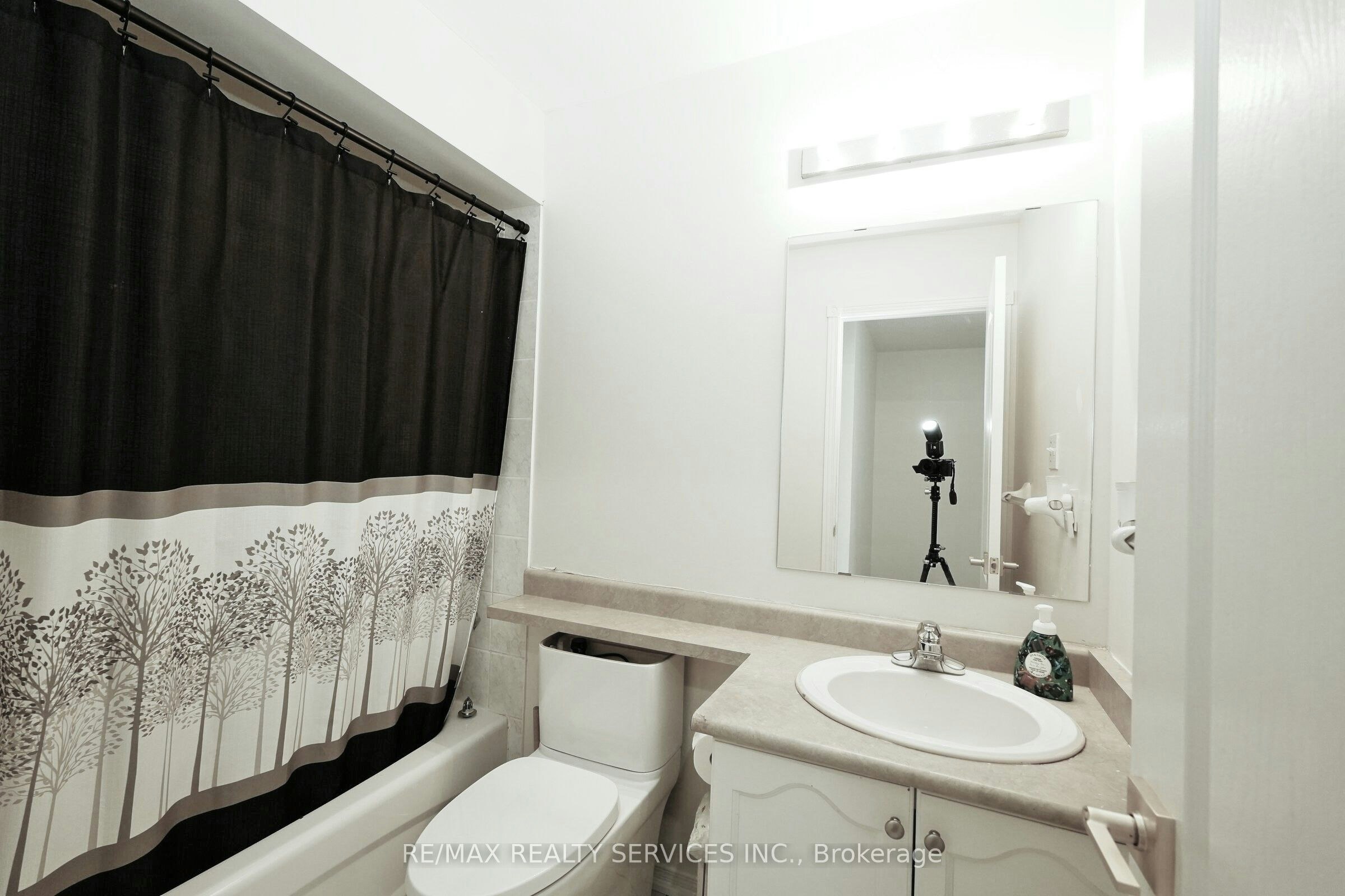 77 Monaco Court, Brampton, ON, L7A 1X5 - 37