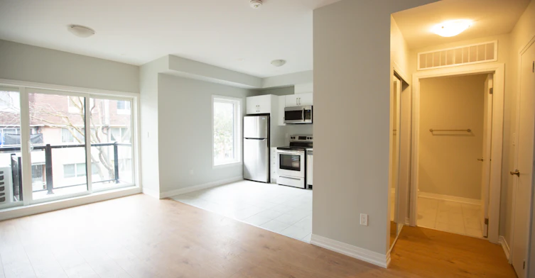 210-1165 Journeyman Lane, Mississauga, ON, L5J 0B5 - 2