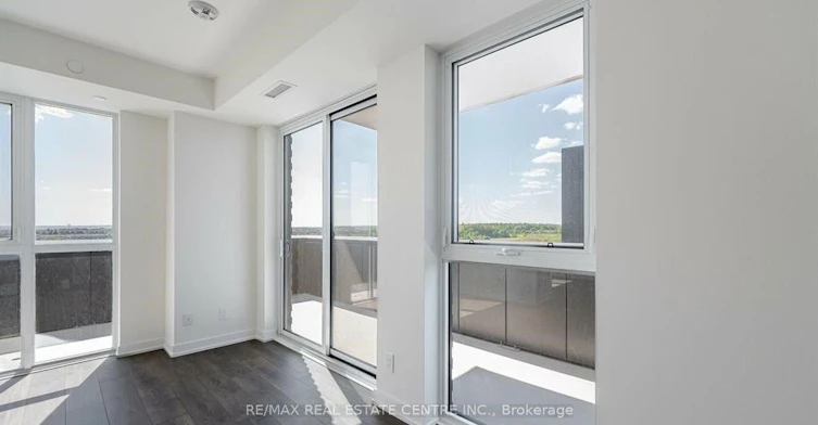 314-335 Wheat Boom Drive, Oakville, ON, L6H 7Y1 - 11