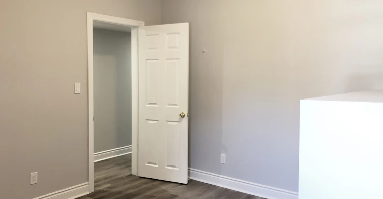2798 Dundas Street W, Toronto, ON, M6P 1Y5 - 6