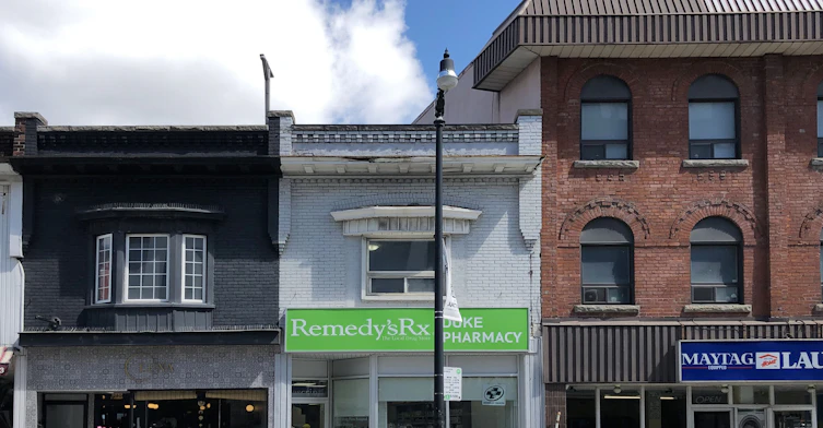 2798 Dundas Street W, Toronto, ON, M6P 1Y5