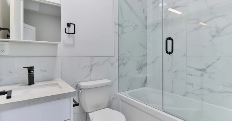 Main Floor-6 Chudleigh Road, Toronto, ON, M6E 1Y8 - 20