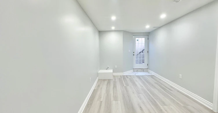 Bsmt-555 Settlers Road W, Oakville, ON, L6M 1N5 - 4