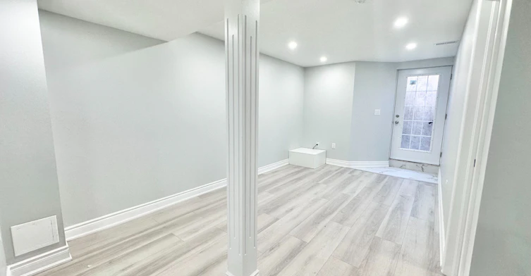 Bsmt-555 Settlers Road W, Oakville, ON, L6M 1N5 - 3