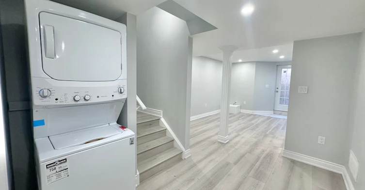 Bsmt-555 Settlers Road W, Oakville, ON, L6M 1N5 - 12