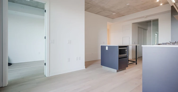 311-2625 Dundas Street W, Toronto, ON, M6P 1X9 - 16