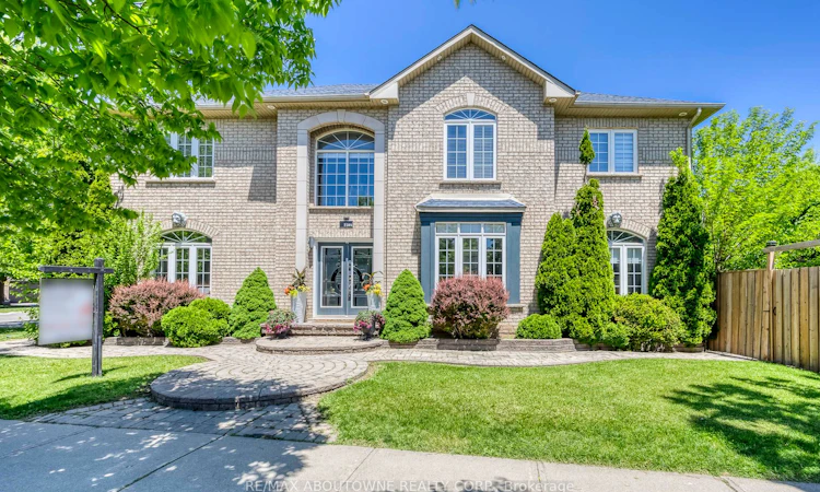 2389 Grand Oak Trail