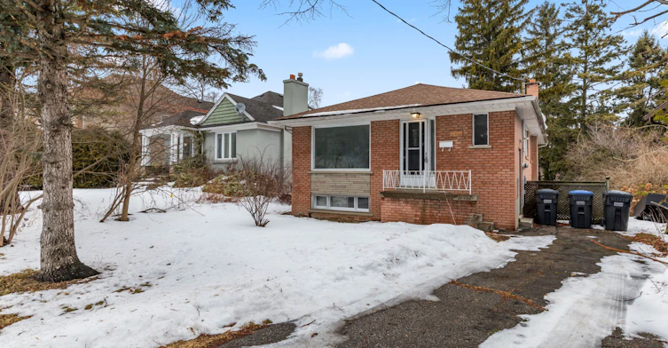upper-957 Beechwood Avenue, Mississauga, ON, L5G 4E3 - 3