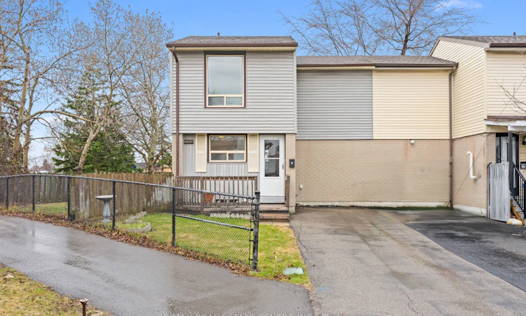 13 Gold Pine Court
