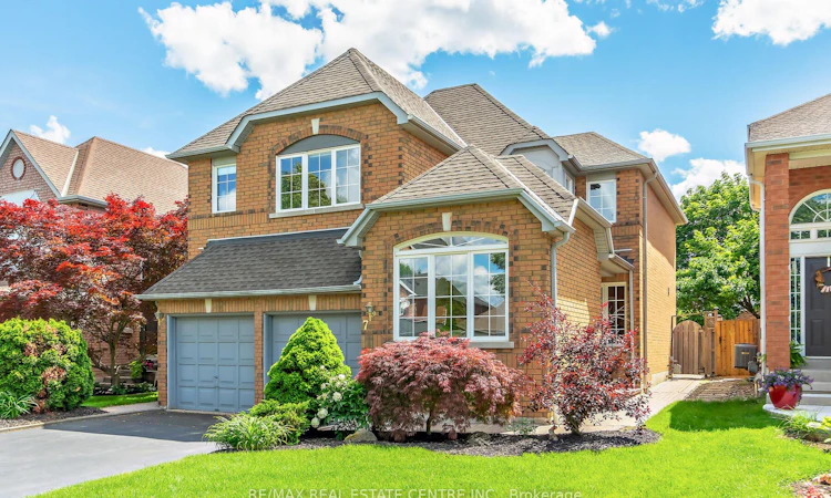 7 Curry Crescent