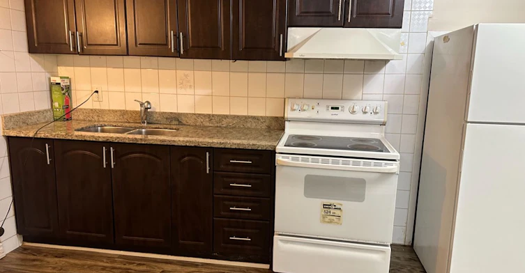 4092 Midhurst Lane, Mississauga, ON, L4Z 1C7 - 4