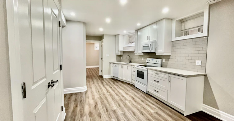BMST-69 Symington Avenue, Toronto, ON, M6P 3W1