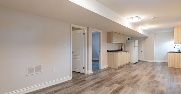Lower-5385 Durie Road, Mississauga, ON, L5M 2C8 - 17