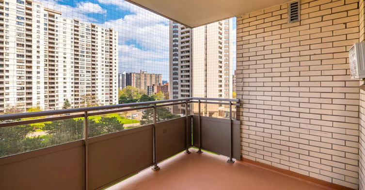 702-390 Dixon Road, Toronto, ON, M9R 1T4 - 29