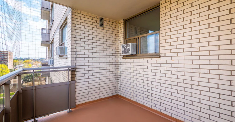 702-390 Dixon Road, Toronto, ON, M9R 1T4 - 31