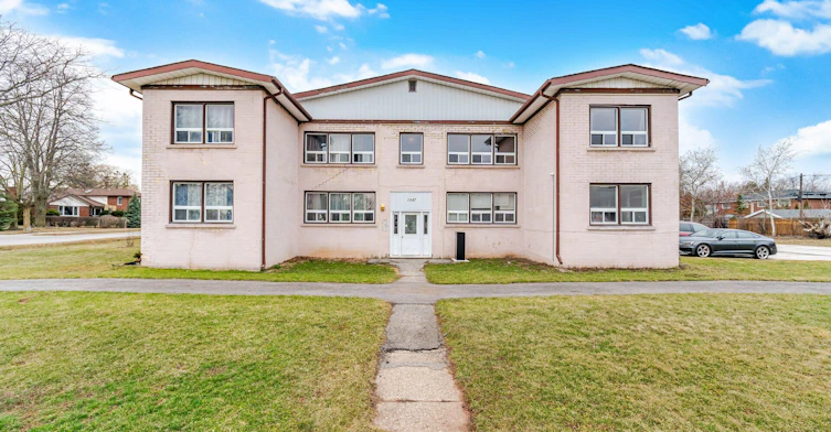 5-1047 Churchill Avenue E, Oakville, ON, L6H 2A7