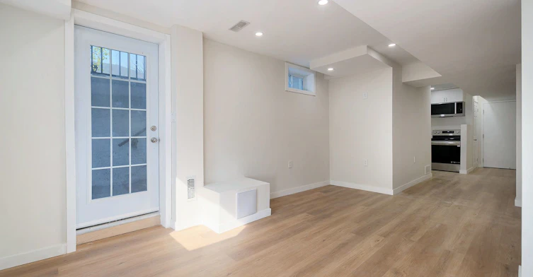 Basement-1410 Wellwood Terrace, Milton, ON, L9E 1V1 - 8