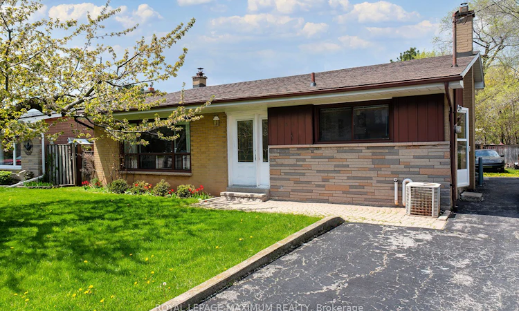 565 Pinegrove Road