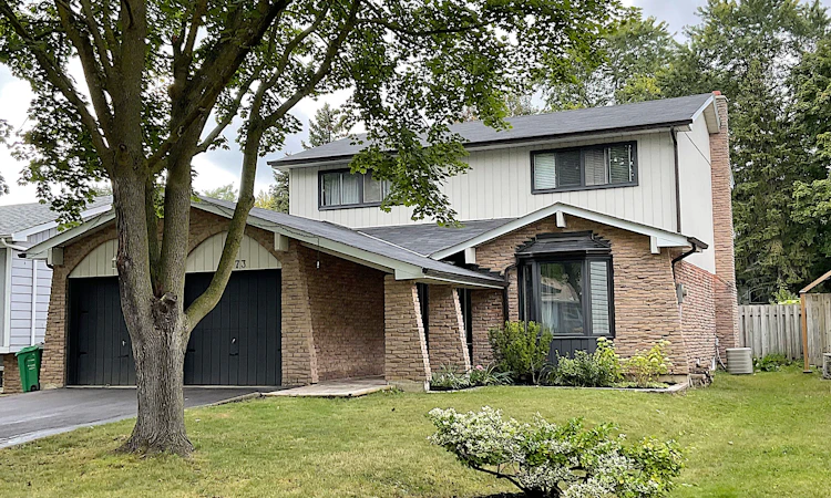 73 Wright Crescent