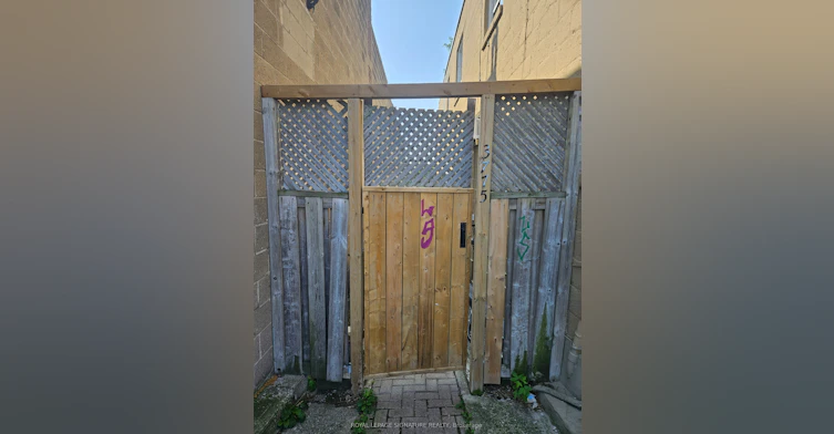 Upper-3775 Lake Shore Boulevard W, Toronto, ON, M8W 1R1 - 10
