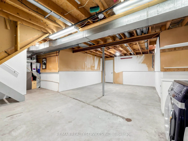 2 Bryant Court, Brampton, ON, L6X 2T1 - 45