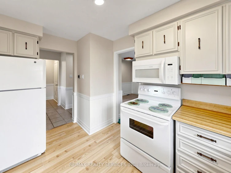 2 Bryant Court, Brampton, ON, L6X 2T1 - 12