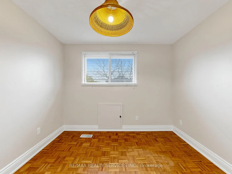 2 Bryant Court, Brampton, ON, L6X 2T1 - 38