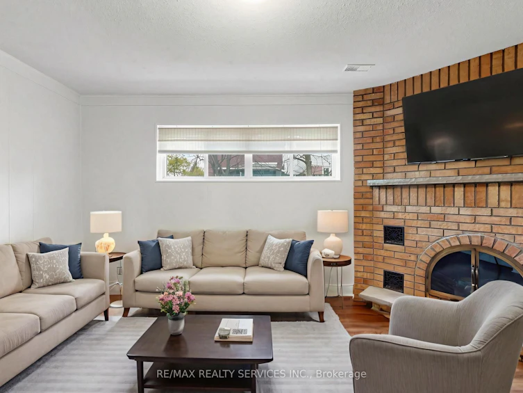 2 Bryant Court, Brampton, ON, L6X 2T1 - 42