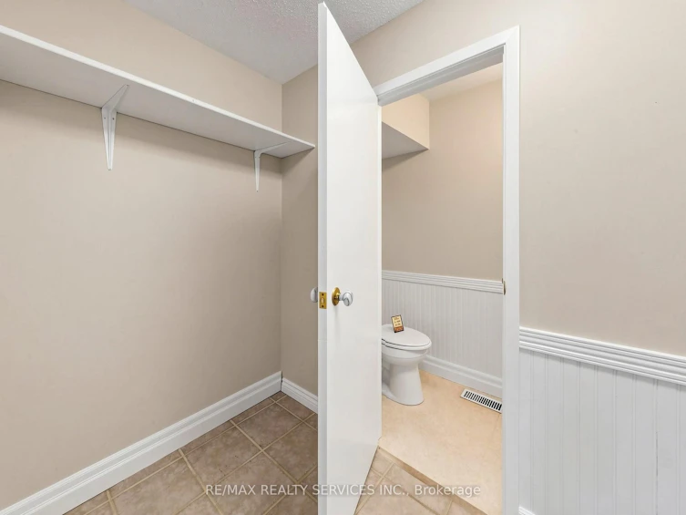 2 Bryant Court, Brampton, ON, L6X 2T1 - 17