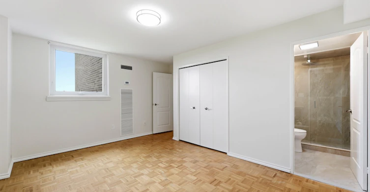 2011-240 Scarlett Road, Toronto, ON, M6N 4X4 - 13