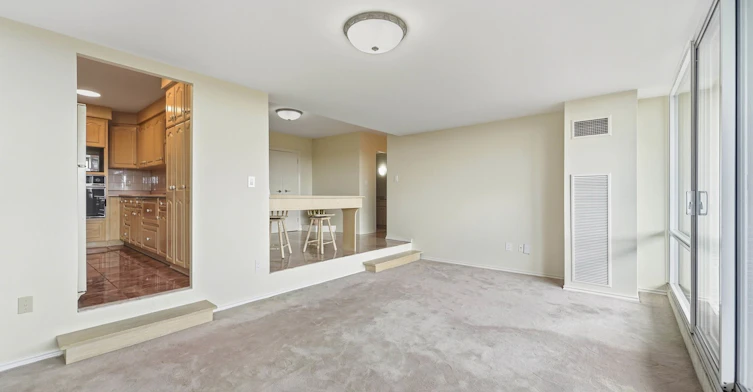 2011-240 Scarlett Road, Toronto, ON, M6N 4X4 - 5