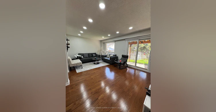 4102 Bishopstoke Lane W, Mississauga, ON, L4Z 1M5 - 4