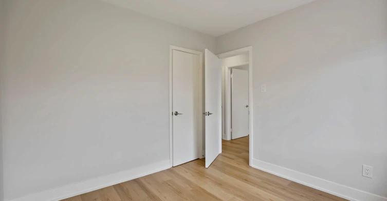129 Culford Road, Toronto, ON, M6M 4K6 - 18
