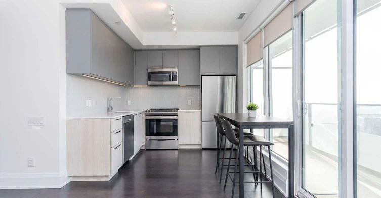 1209-20 Brin Drive, Toronto, ON, M8X 0B2 - 4