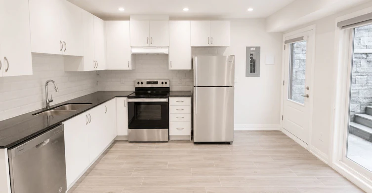 Basement-431 Concord Avenue, Toronto, ON, M6H 2P9 - 4