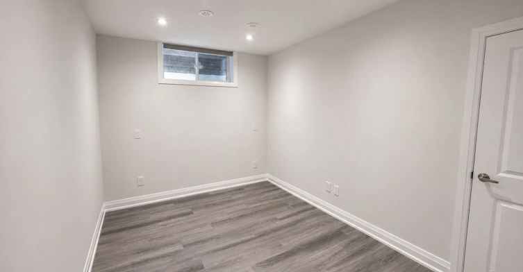 Basement-431 Concord Avenue, Toronto, ON, M6H 2P9 - 9