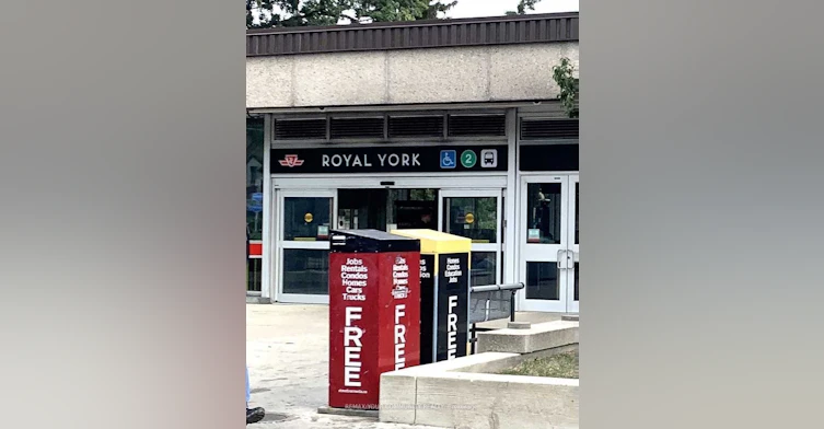 7 Van Dusen Boulevard, Toronto, ON, M8Z 3E4 - 18