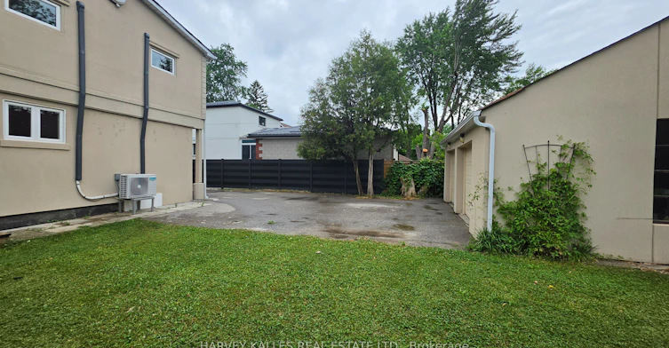 Upper-279 Cornelius Parkway, Toronto, ON, M3K 1T6 - 38