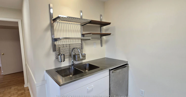 Upper-279 Cornelius Parkway, Toronto, ON, M3K 1T6 - 11