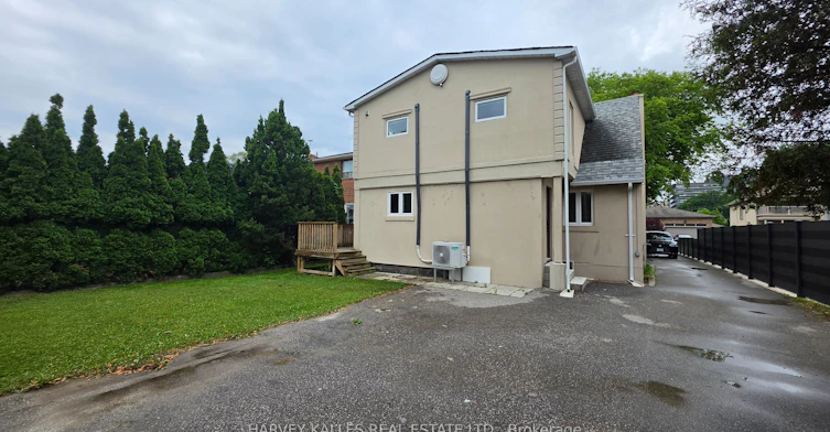 Upper-279 Cornelius Parkway, Toronto, ON, M3K 1T6 - 36