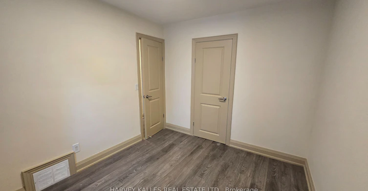 Main-279 Cornelius Parkway, Toronto, ON, M3K 1T6 - 32