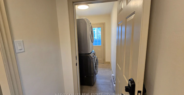 Main-279 Cornelius Parkway, Toronto, ON, M3K 1T6 - 17