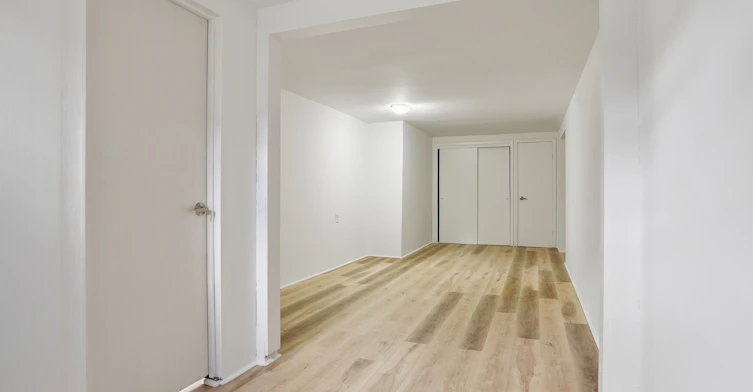 4 Kebral Avenue, Toronto, ON, M9B 1C6 - 24