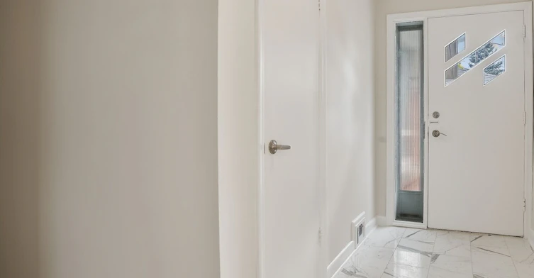 4 Kebral Avenue, Toronto, ON, M9B 1C6 - 3